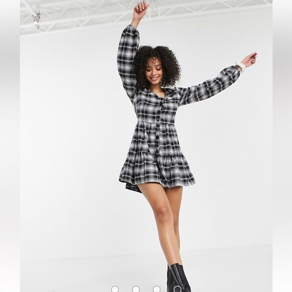 Missguided Dresses & Skirts - NEW Missguided Tall smock dress with button front in black check Size 2